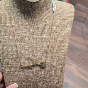 Gold Floral Pendant Necklace